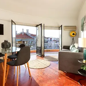 Marques Balcony By Homing Apartment