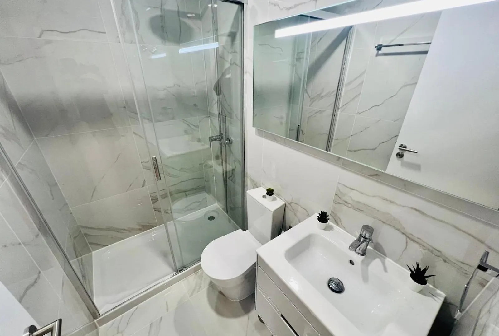 Lisbon Ata Chic Flats Executive Apartment